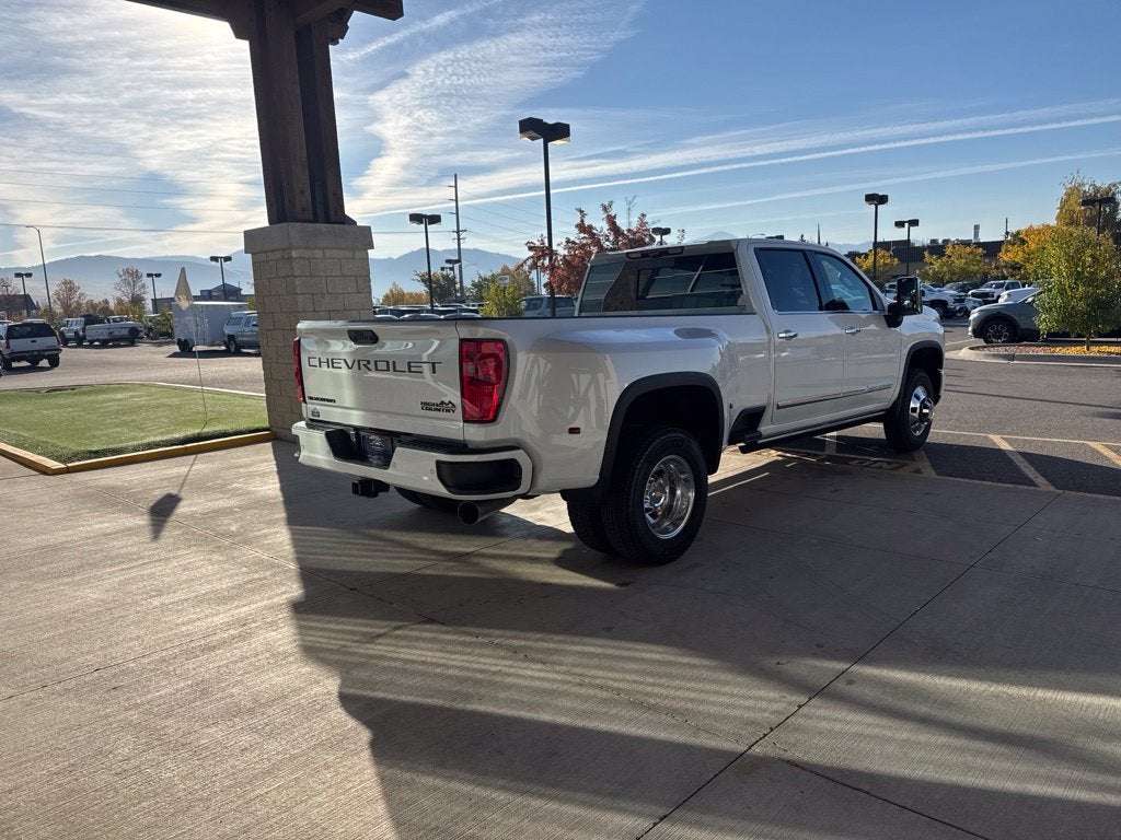2026 Chevrolet Silverado 3500 HD High Country DRW