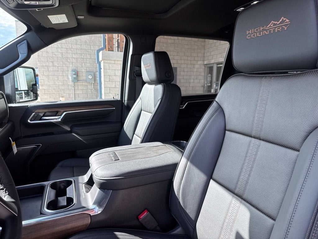 2026 Chevrolet Silverado 3500 HD High Country DRW