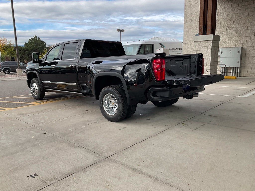 2026 Chevrolet Silverado 3500 HD High Country DRW