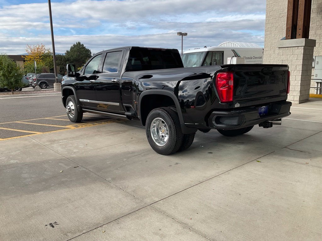 2026 Chevrolet Silverado 3500 HD High Country DRW