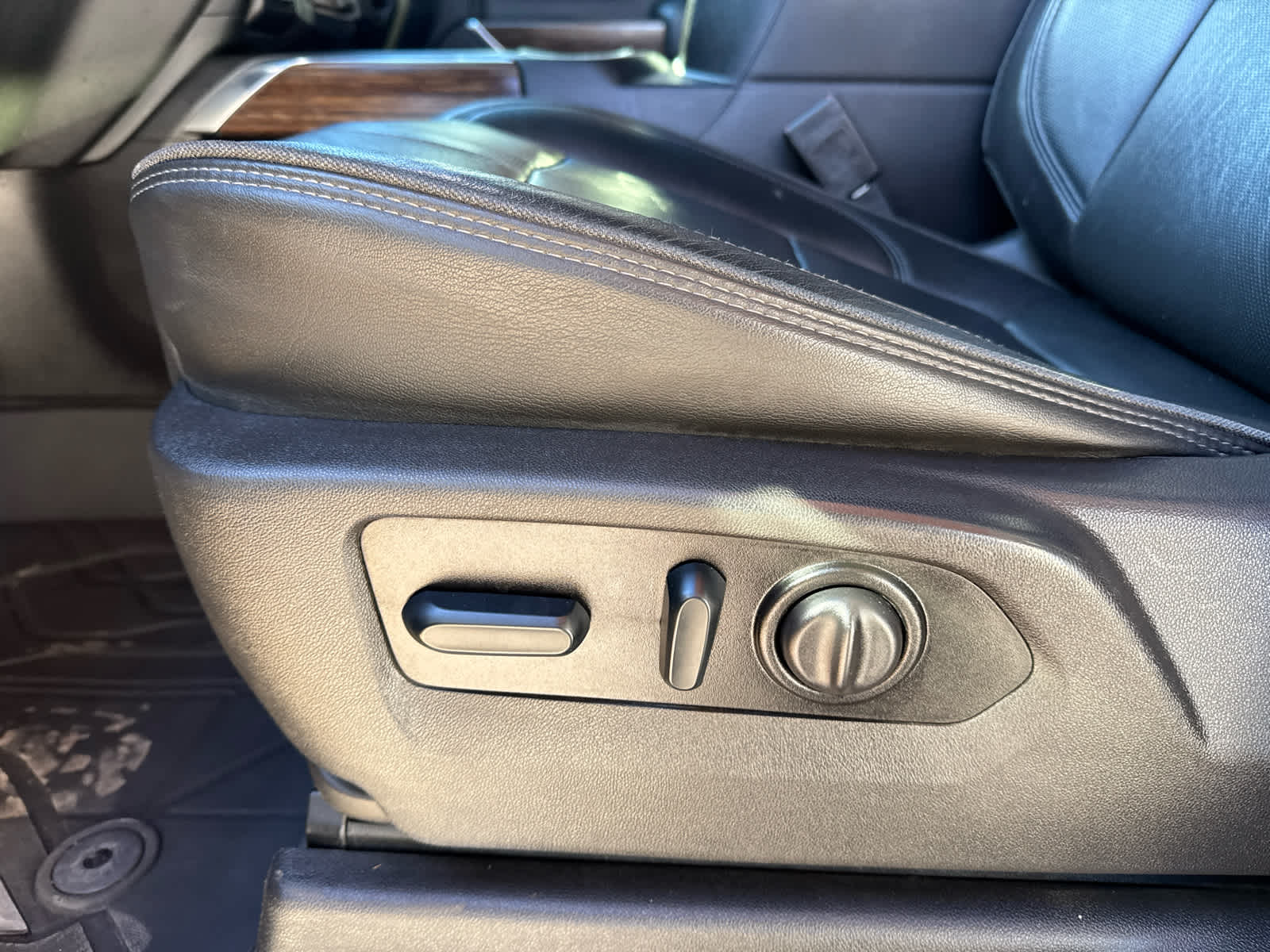 2022 Chevrolet Silverado 3500 HD High Country DRW