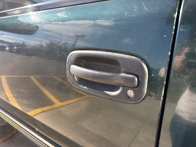 2001 Chevrolet Silverado 1500 LS