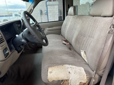 1999 Chevrolet Silverado 2500 HD HD Reg Cab 131.5" WB 4WD C6P