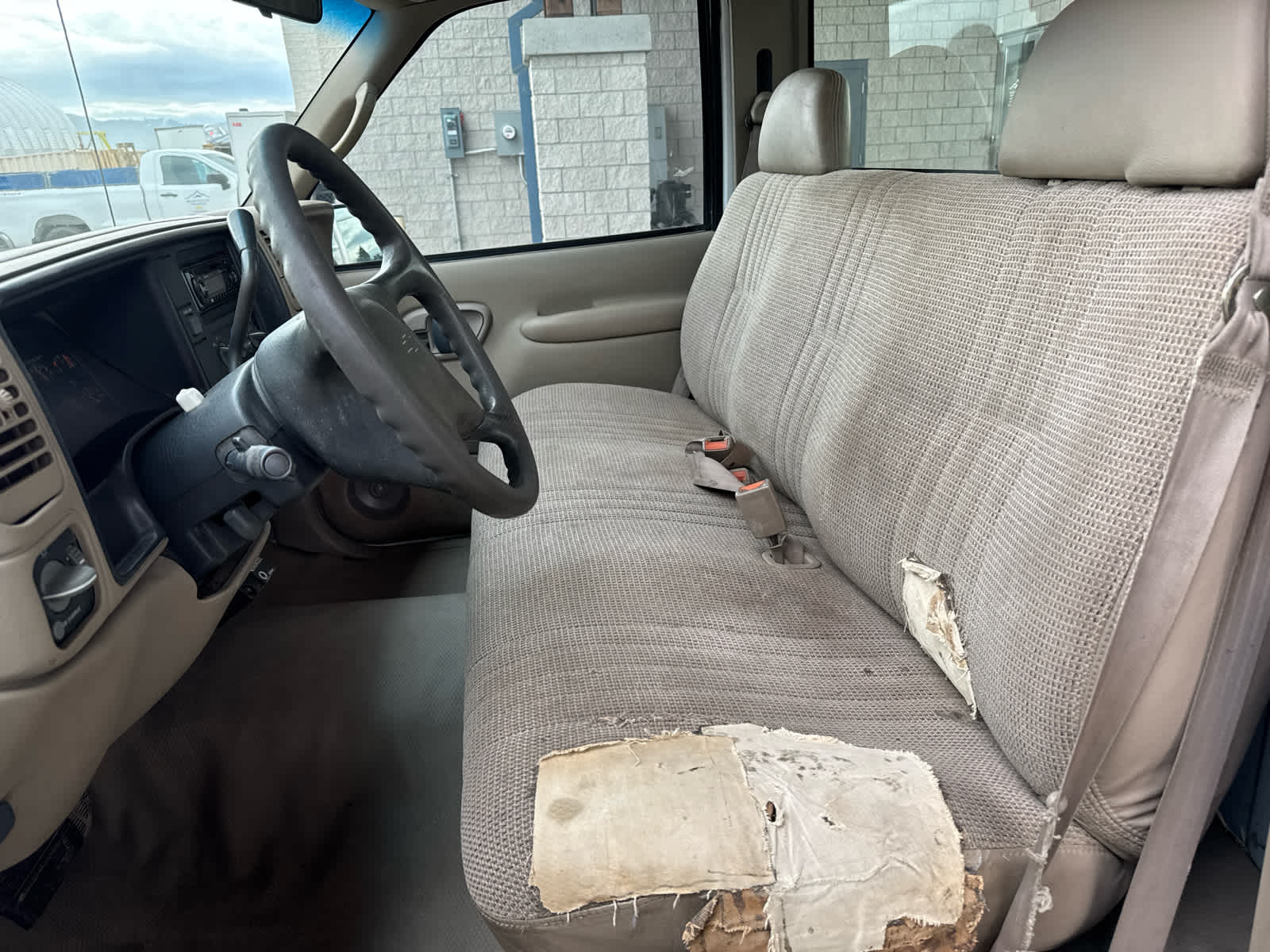 1999 Chevrolet Silverado 2500 HD HD Reg Cab 131.5" WB 4WD C6P