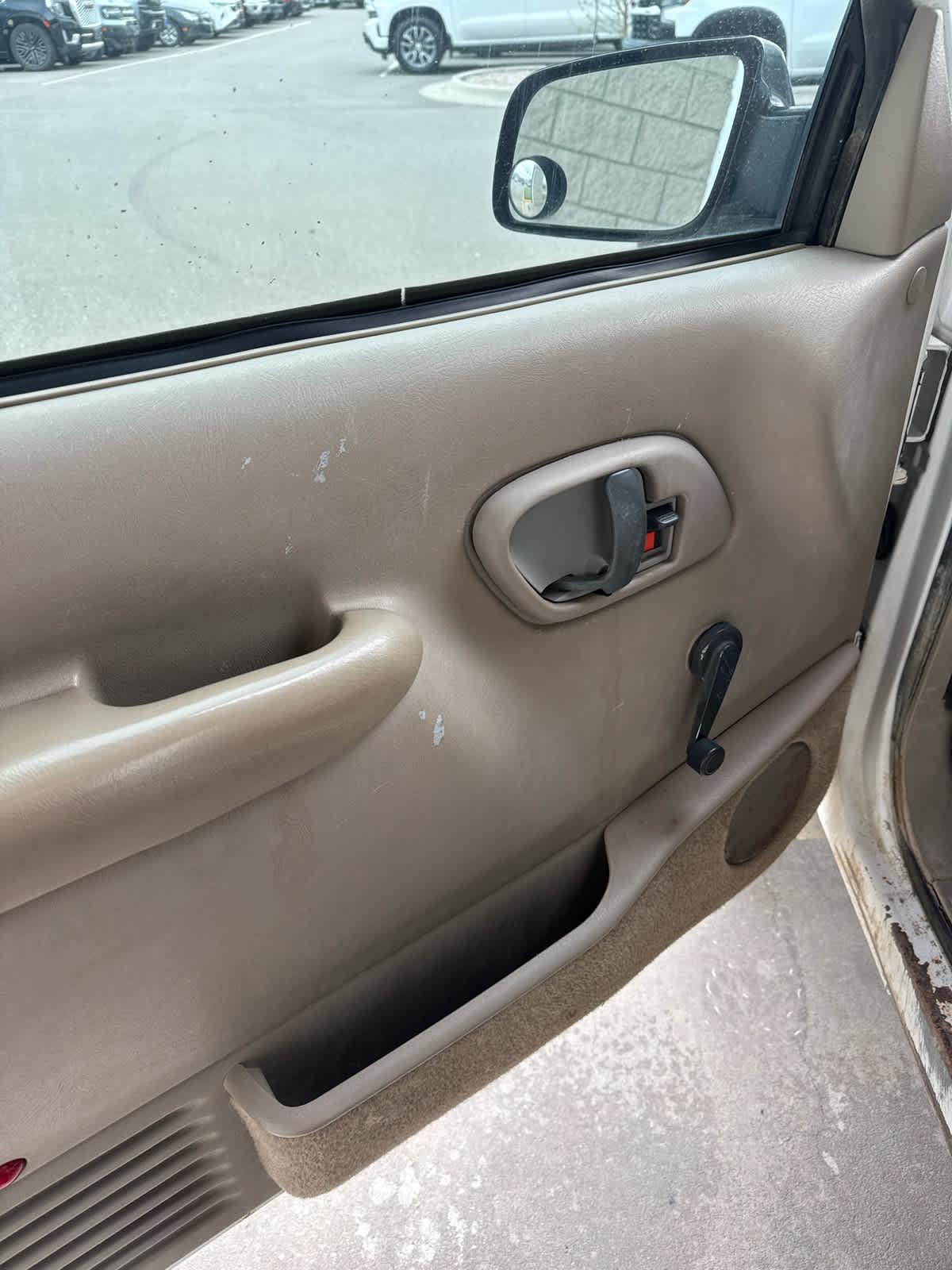 1999 Chevrolet Silverado 2500 HD HD Reg Cab 131.5" WB 4WD C6P