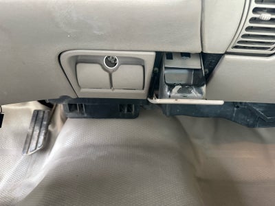 1999 Chevrolet Silverado 2500 HD HD Reg Cab 131.5" WB 4WD C6P