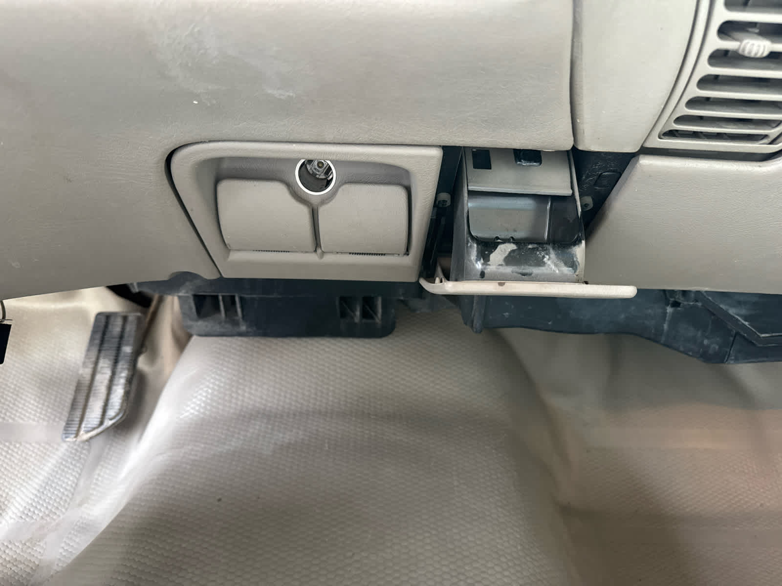 1999 Chevrolet Silverado 2500 HD HD Reg Cab 131.5" WB 4WD C6P