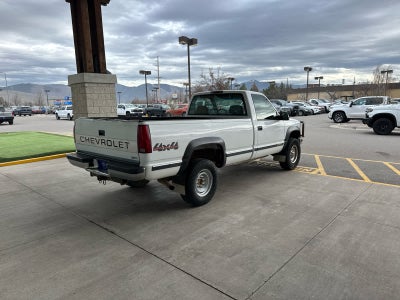 1999 Chevrolet Silverado 2500 HD HD Reg Cab 131.5" WB 4WD C6P