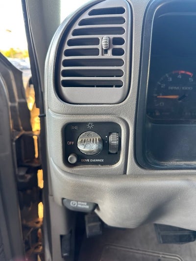 1998 Chevrolet Silverado 3500 HD 4dr 168.5" WB 4WD