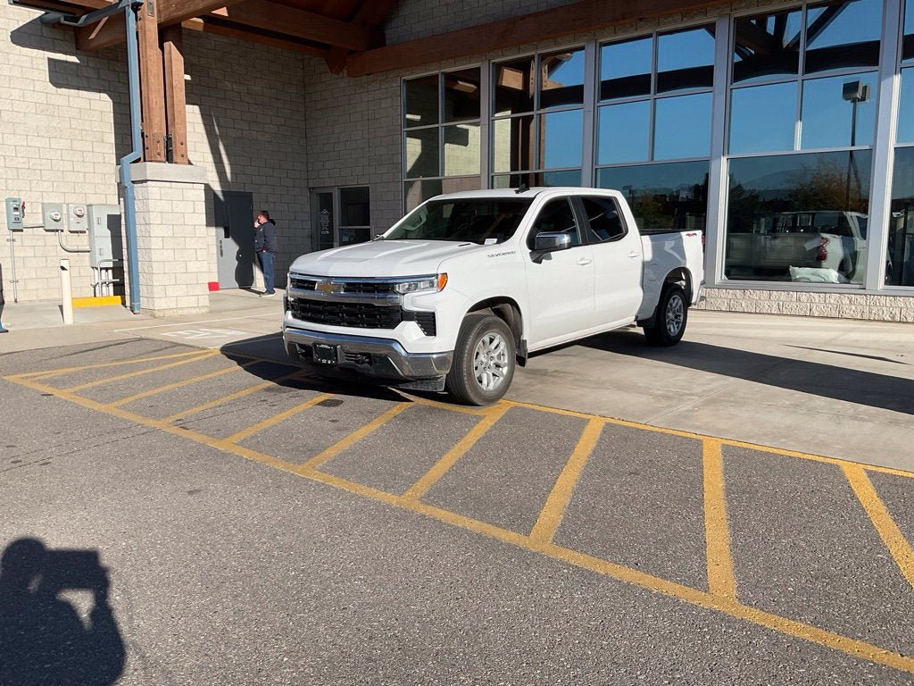 2024 Chevrolet Silverado 1500 LT (2FL)