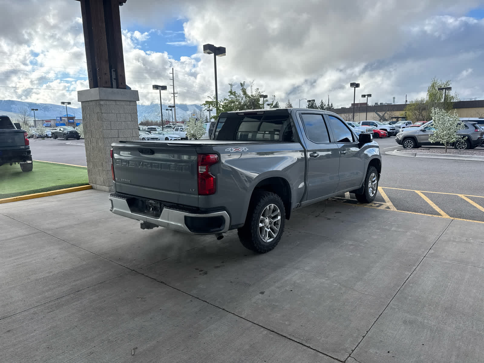 2024 Chevrolet Silverado 1500 LT (2FL)
