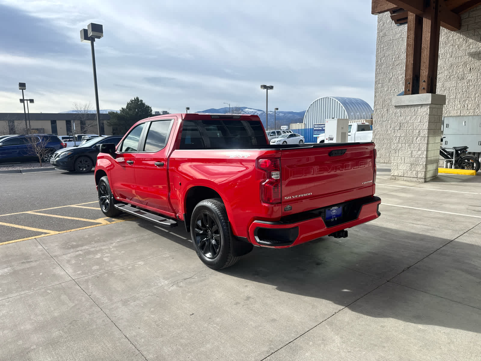 2025 Chevrolet Silverado 1500 Custom