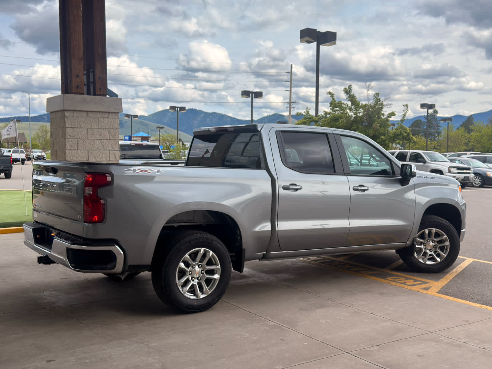 2026 Chevrolet Silverado 1500 LT (2FL)
