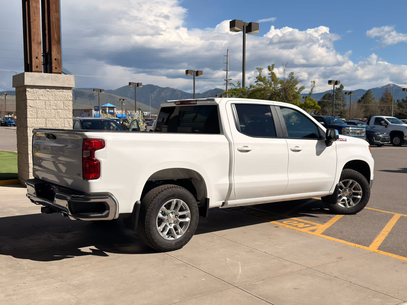 2026 Chevrolet Silverado 1500 LT