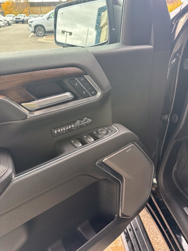 2025 Chevrolet Silverado 1500 High Country