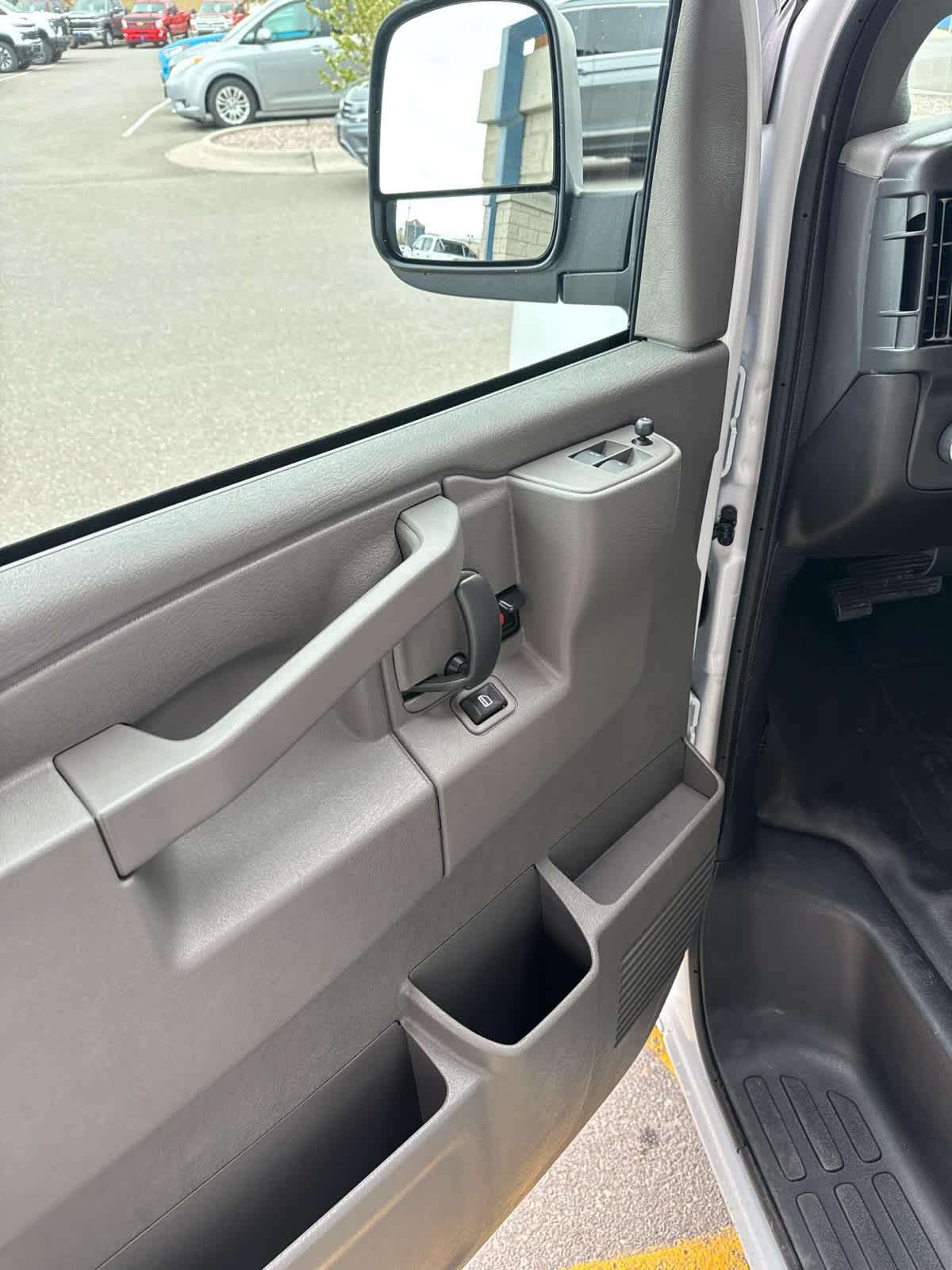 2026 Chevrolet Express Cargo WT