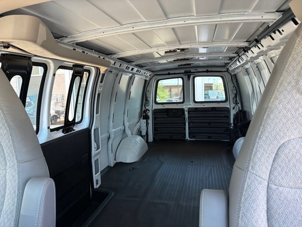 2026 Chevrolet Express Cargo WT