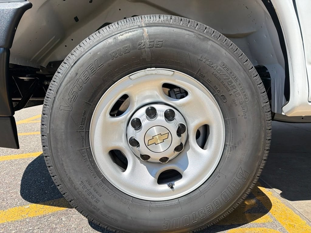 2026 Chevrolet Express Cargo WT