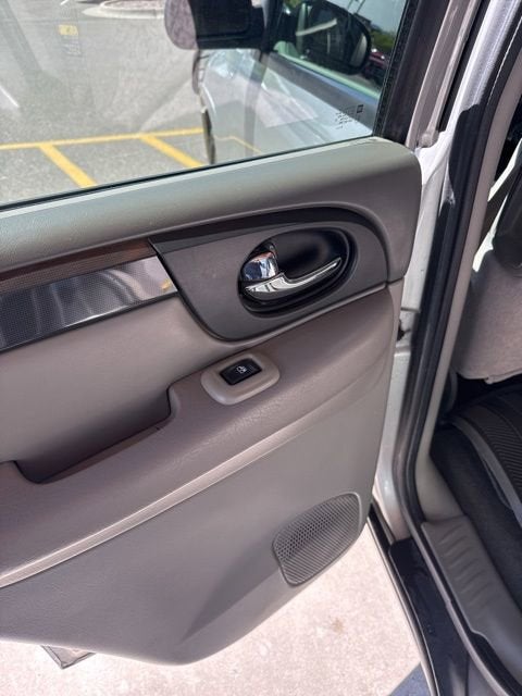 2004 GMC Envoy SLE