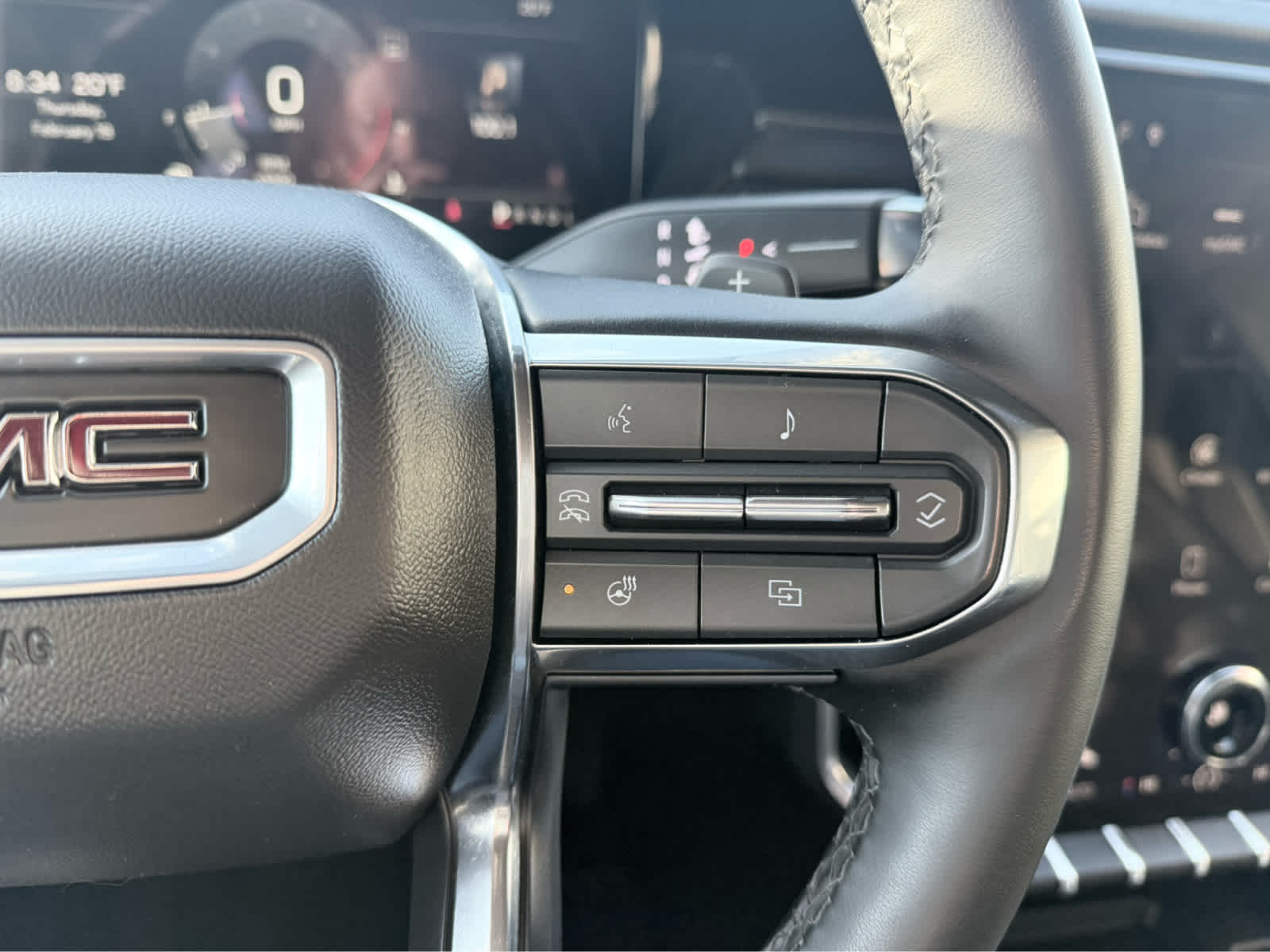 2024 GMC Acadia Elevation