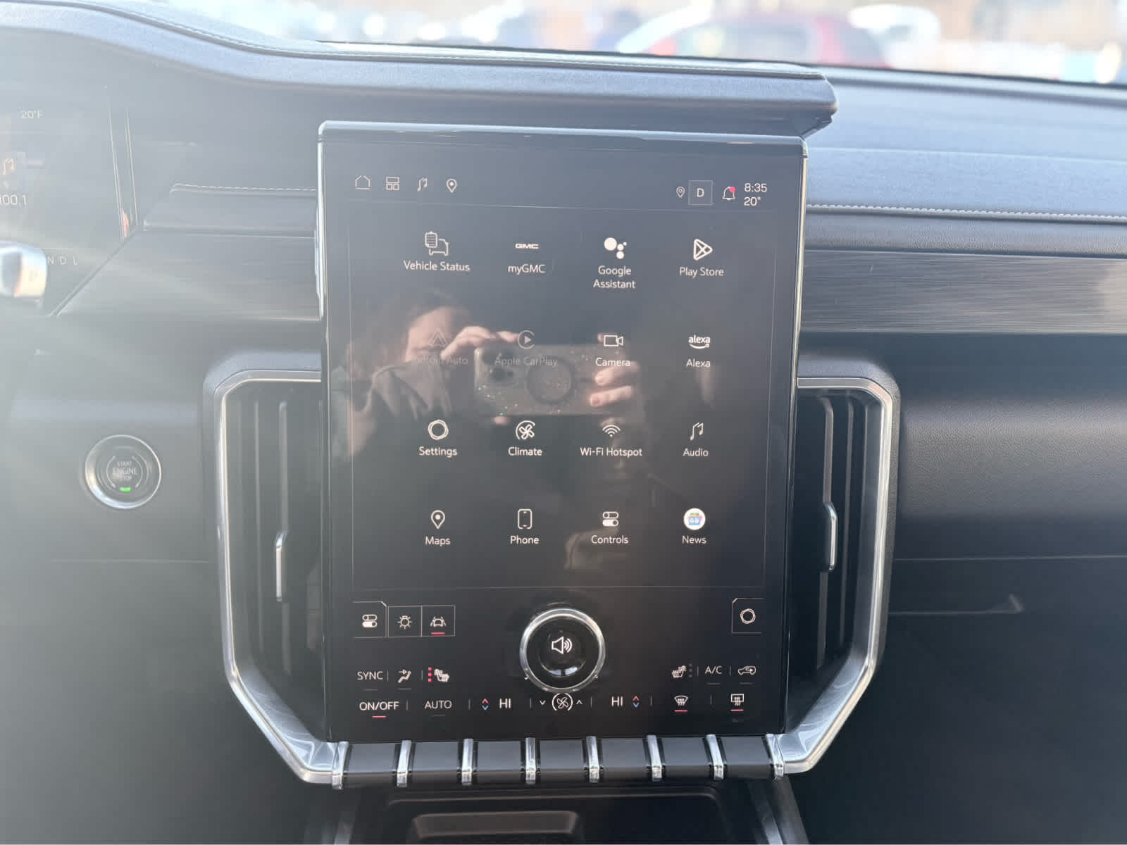 2024 GMC Acadia Elevation