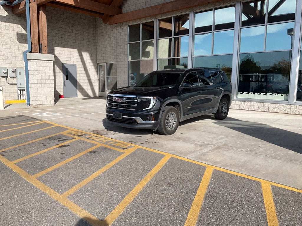 2025 GMC Acadia Elevation