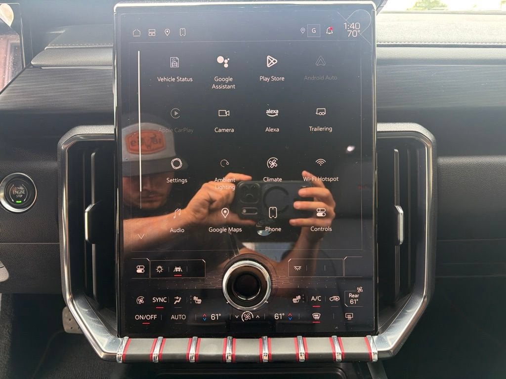 2024 GMC Acadia AT4