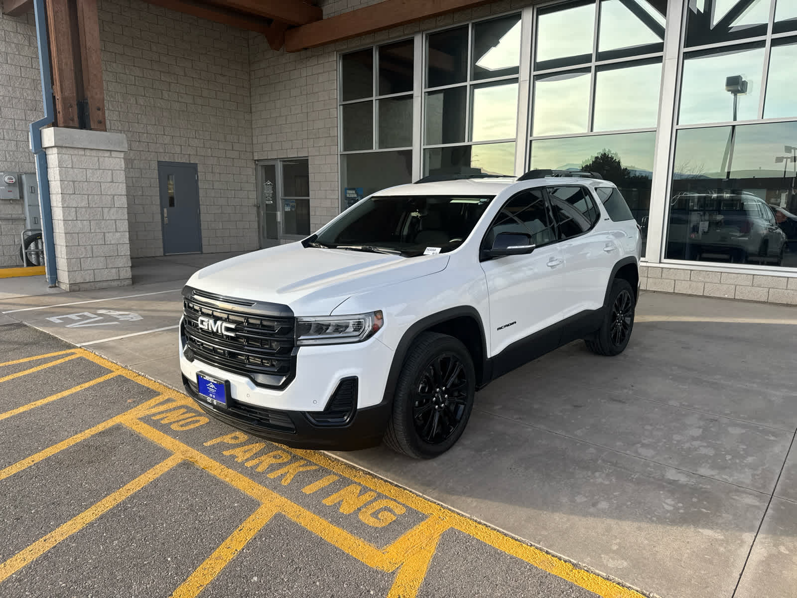 2022 GMC Acadia SLE
