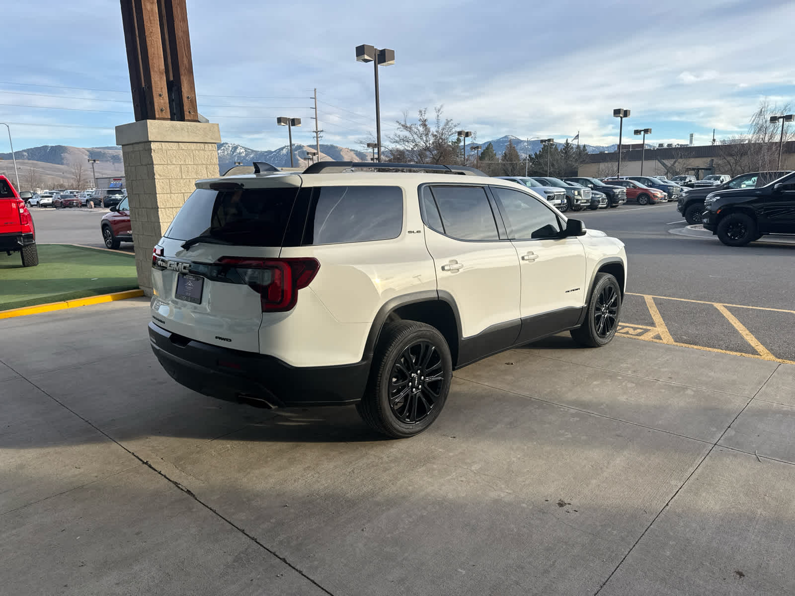 2022 GMC Acadia SLE