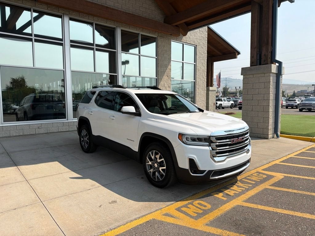 2023 GMC Acadia SLT