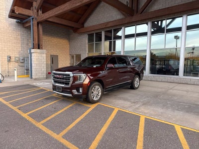 2022 GMC Yukon XL SLT
