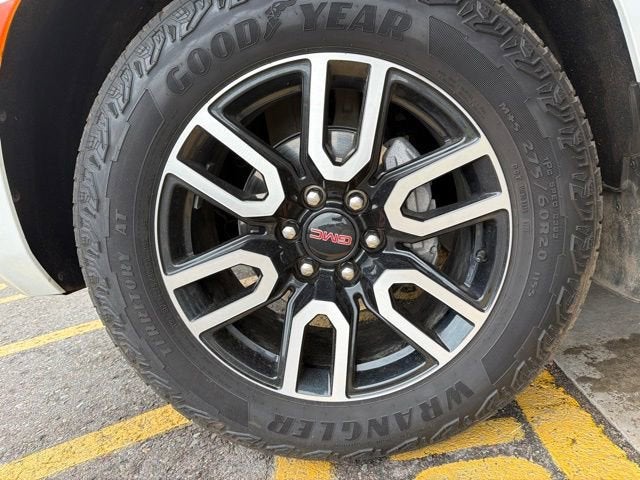 2023 GMC Yukon XL AT4