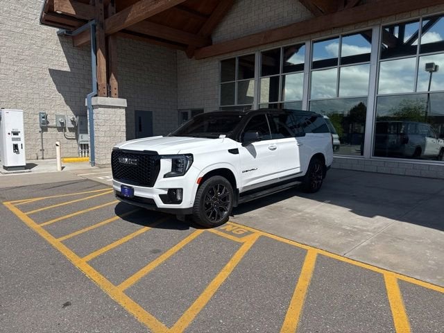 2023 GMC Yukon Denali's photo