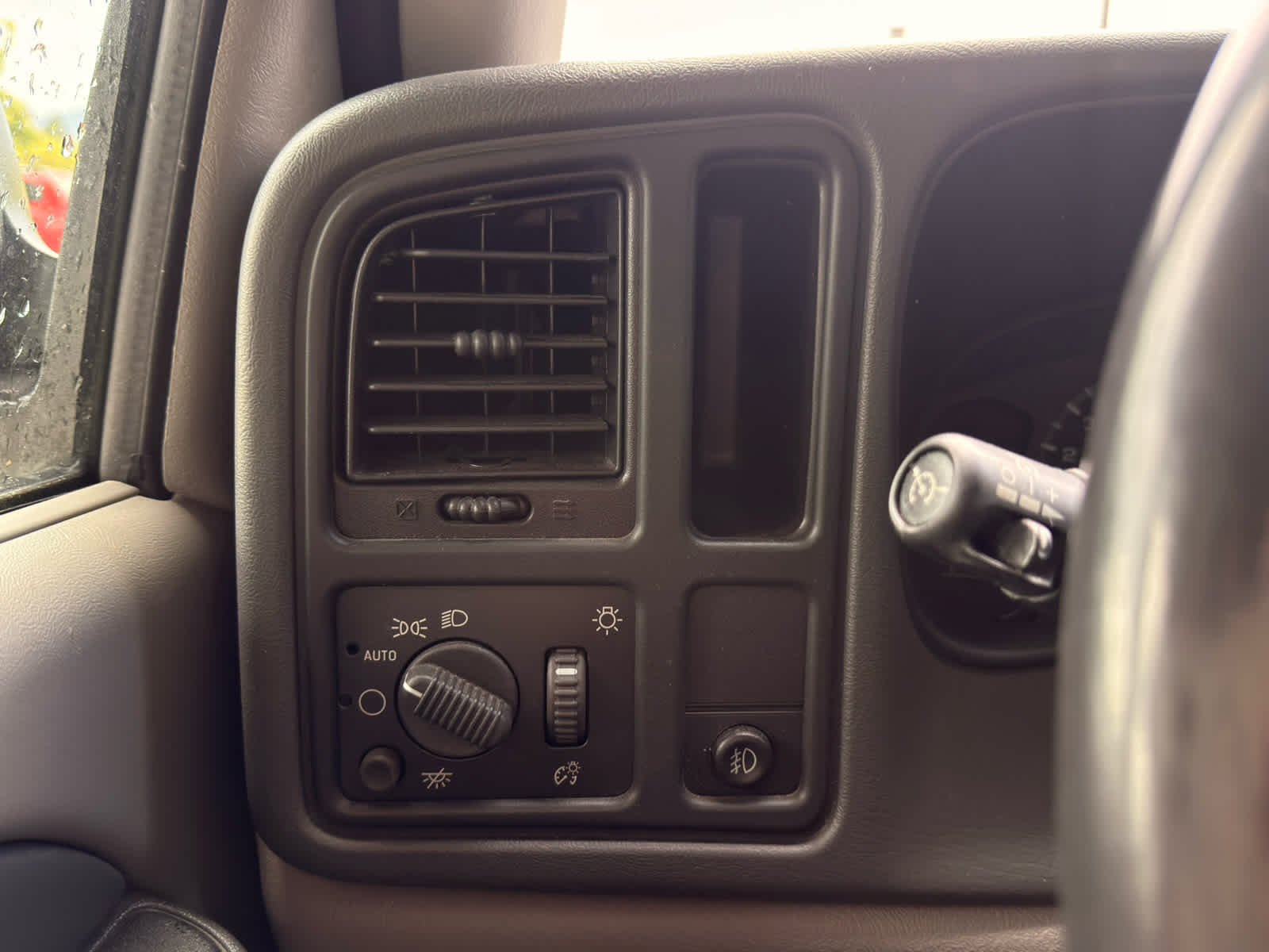 2003 Chevrolet Suburban LS