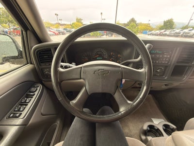 2003 Chevrolet Suburban LS