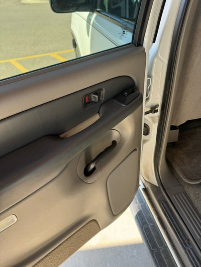 2003 Chevrolet Suburban LS