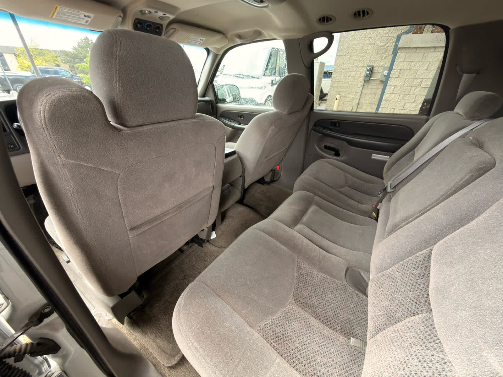 2003 Chevrolet Suburban LS