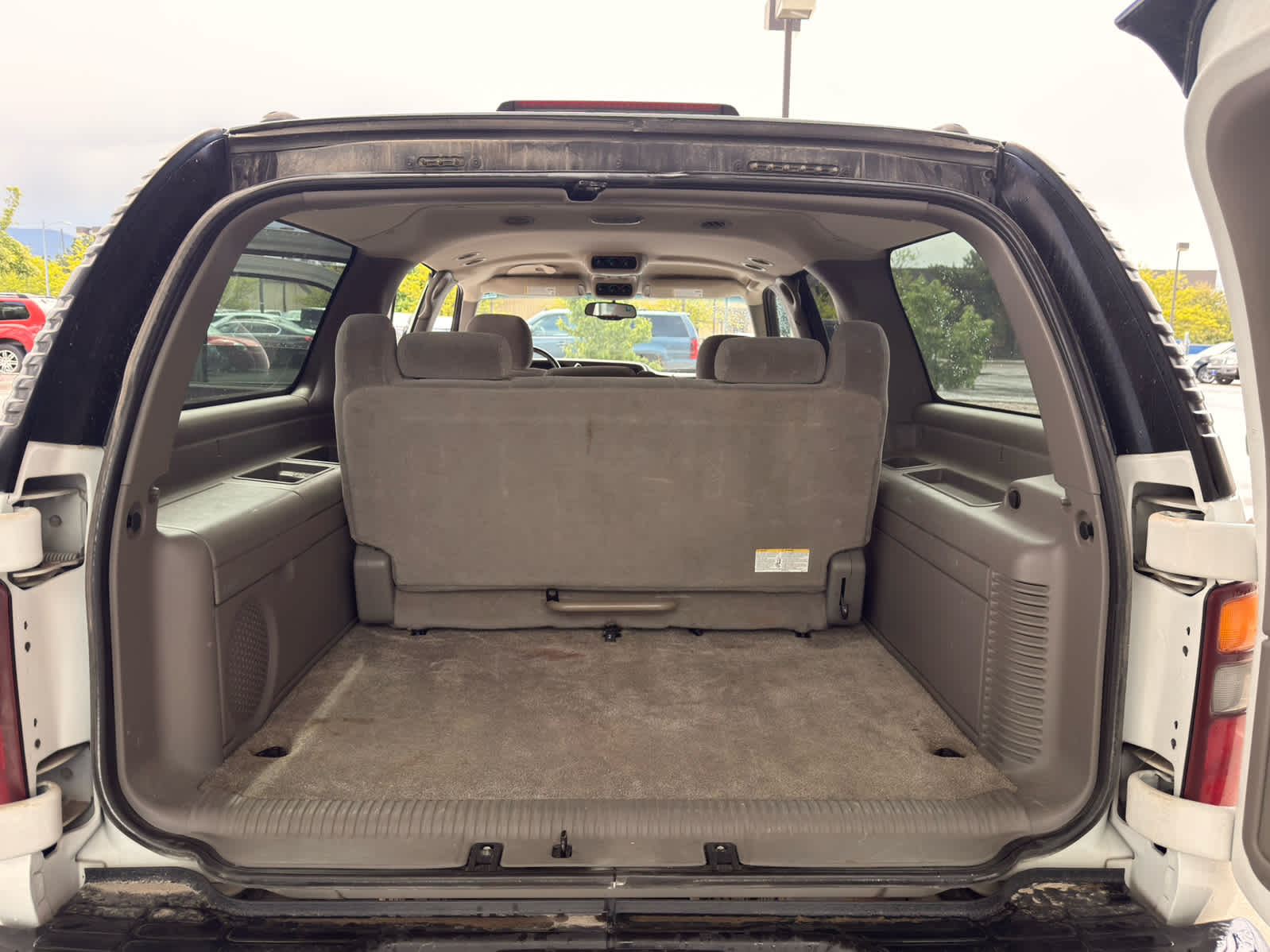 2003 Chevrolet Suburban LS