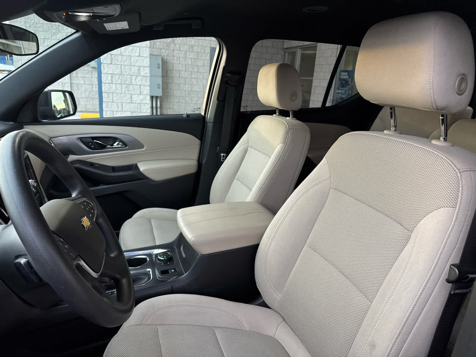 2022 Chevrolet Traverse LS