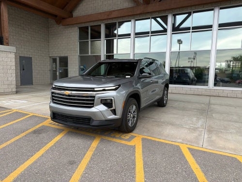 2025 Chevrolet Traverse LT