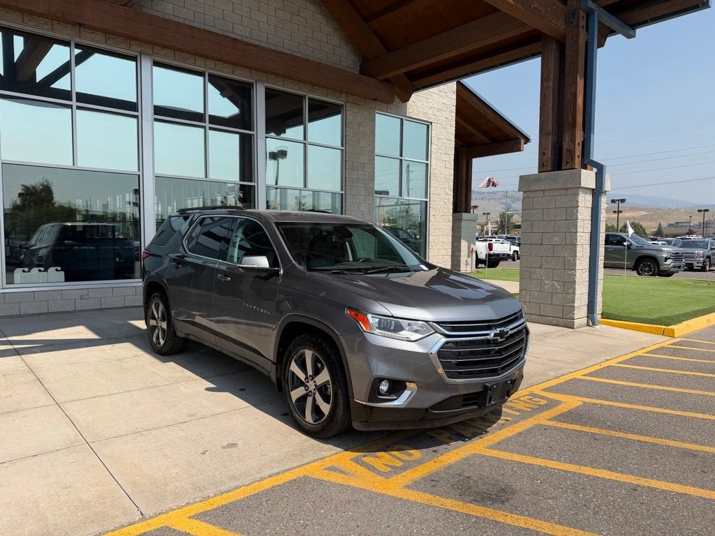 2021 Chevrolet Traverse LT Leather