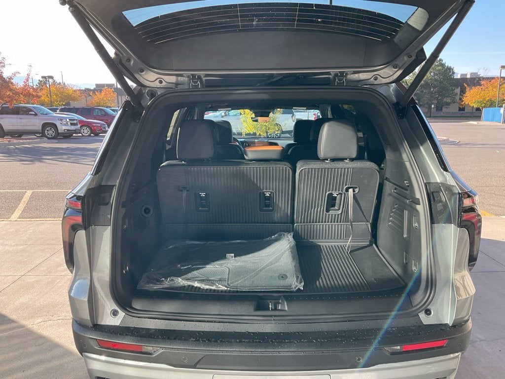 2027 Chevrolet Traverse Z71 - Photo 29