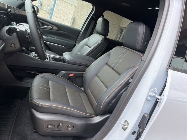 2026 Chevrolet Traverse High Country - Photo 11
