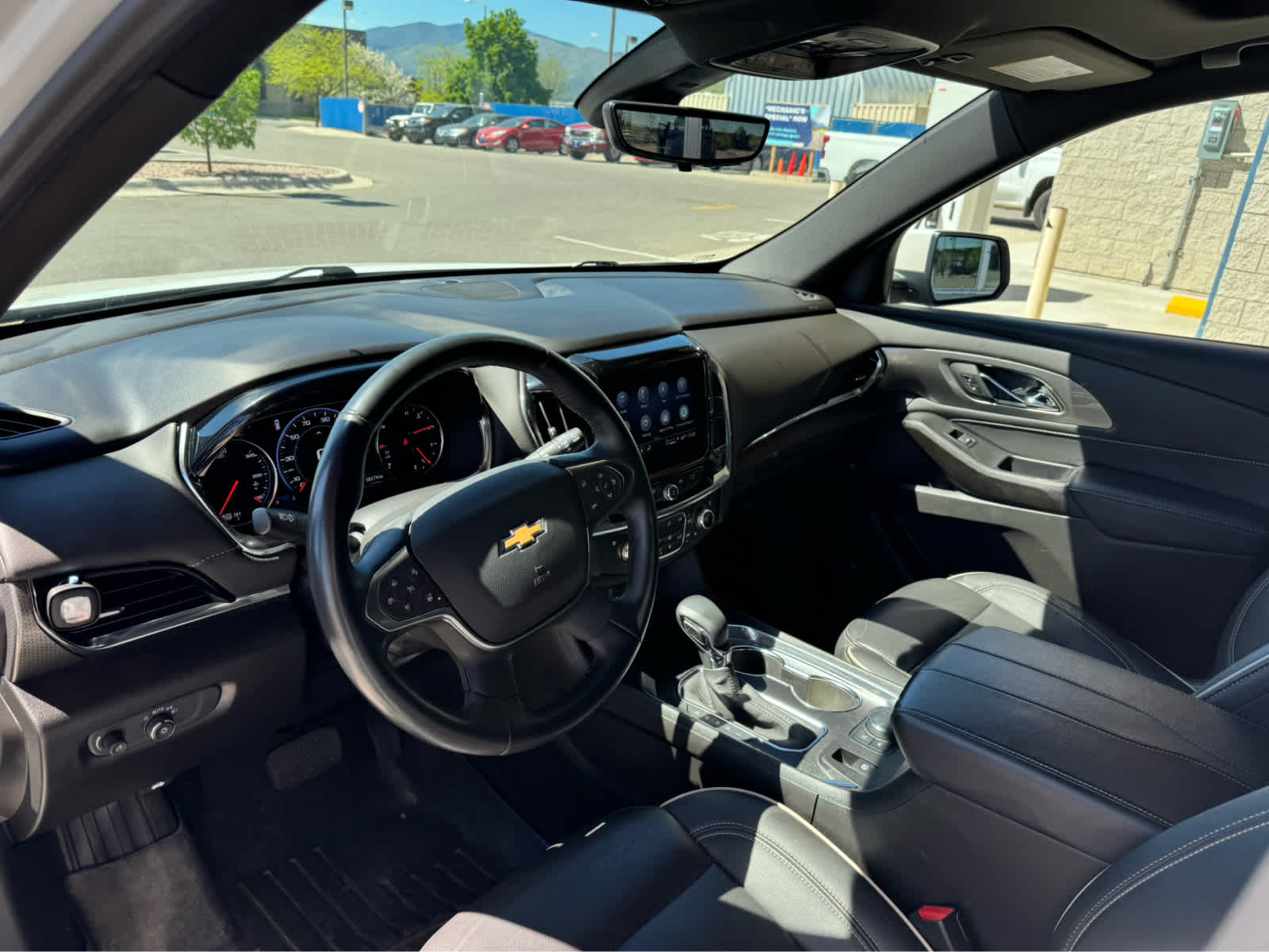 2023 Chevrolet Traverse Premier