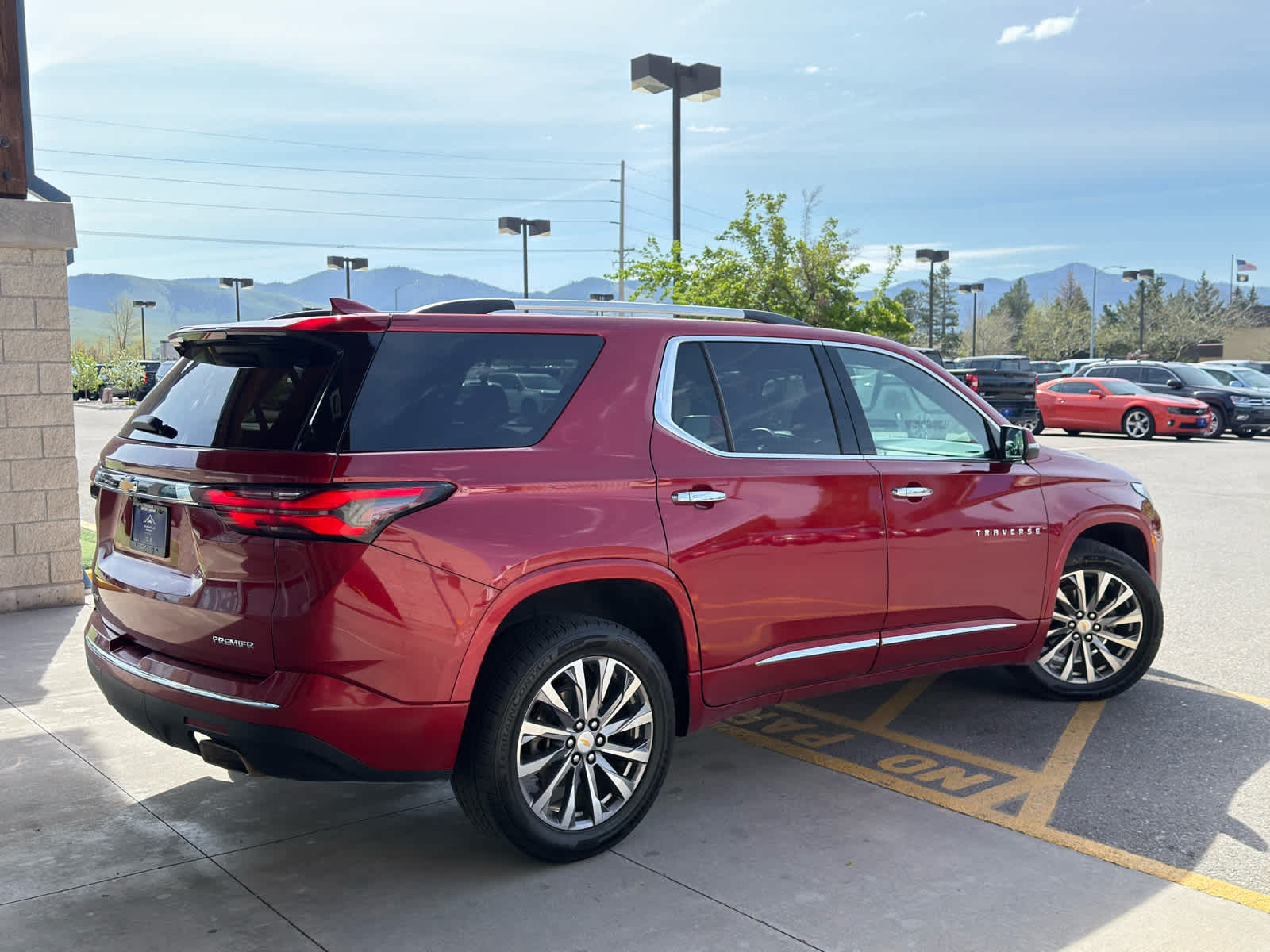 2023 Chevrolet Traverse Premier