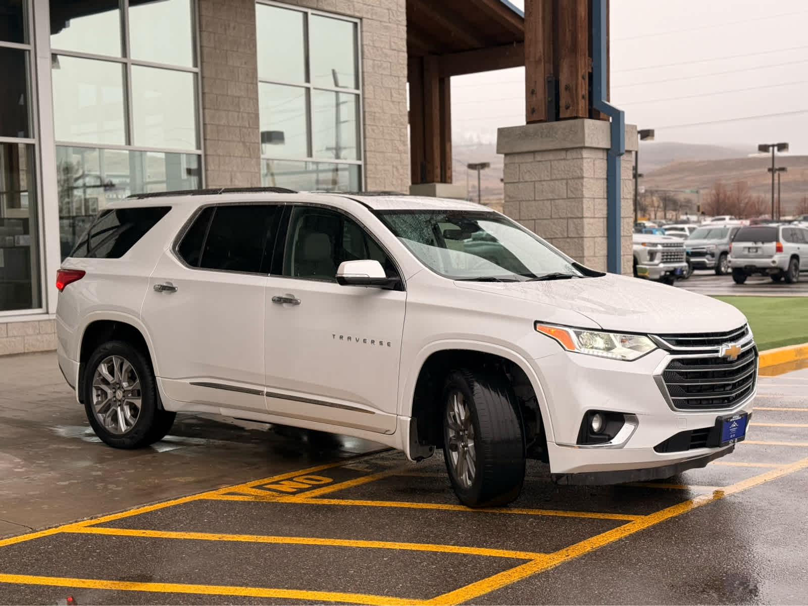 Used 2019 Chevrolet Traverse Premier with VIN 1GNEVKKW5KJ179953 for sale in Missoula, MT
