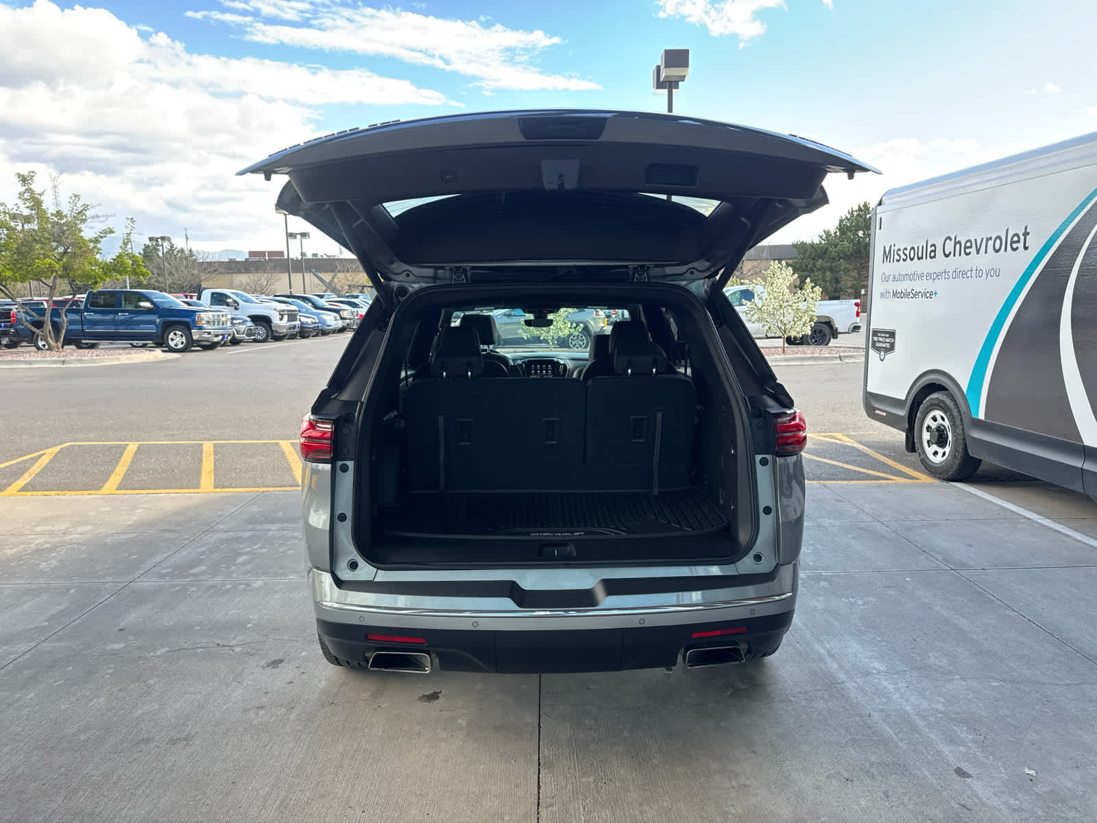 2023 Chevrolet Traverse Premier