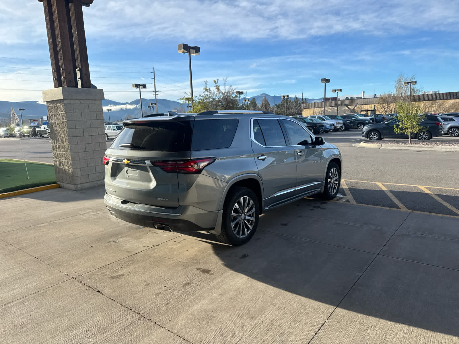 2023 Chevrolet Traverse Premier