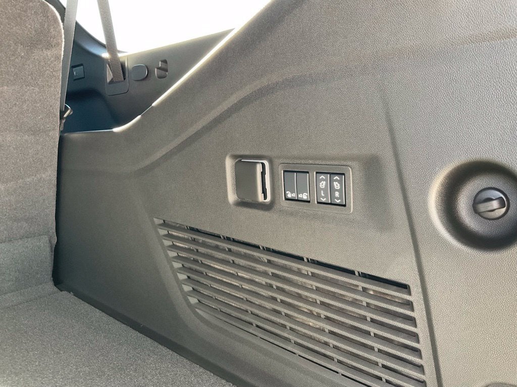 2027 Chevrolet Suburban High Country
