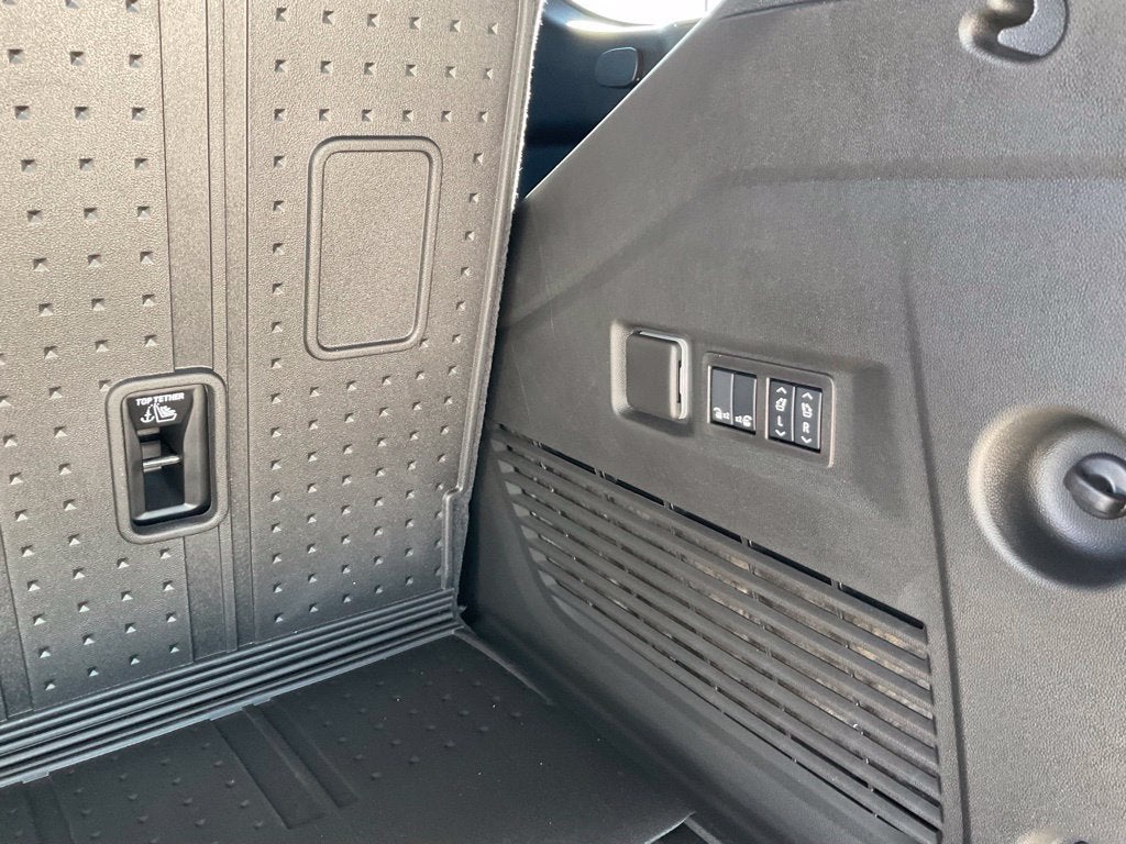 2027 Chevrolet Tahoe RST